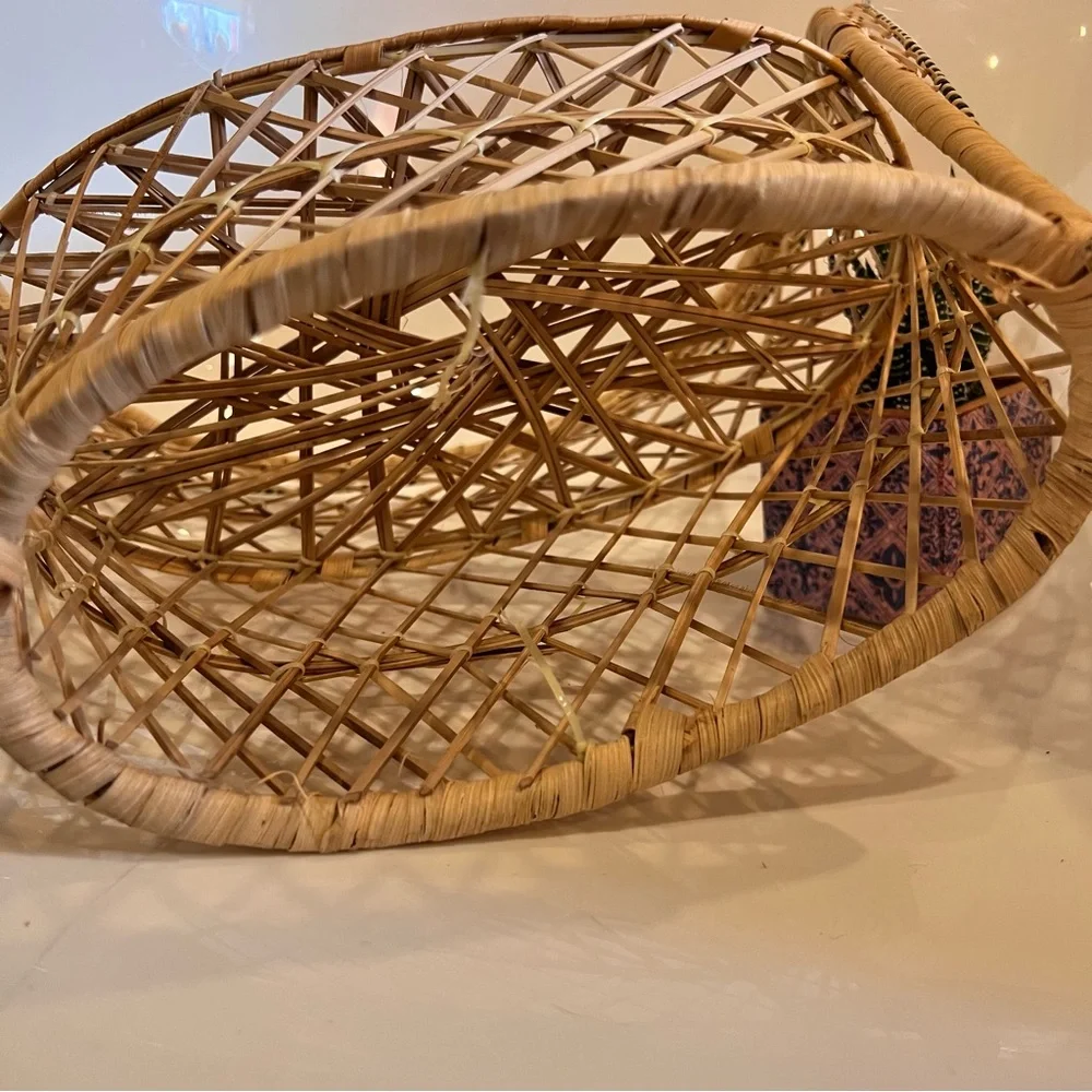 Vintage Bohemian Whicker Ratan Peacock Chair Plant Stand Holder - Picture 6 of 7